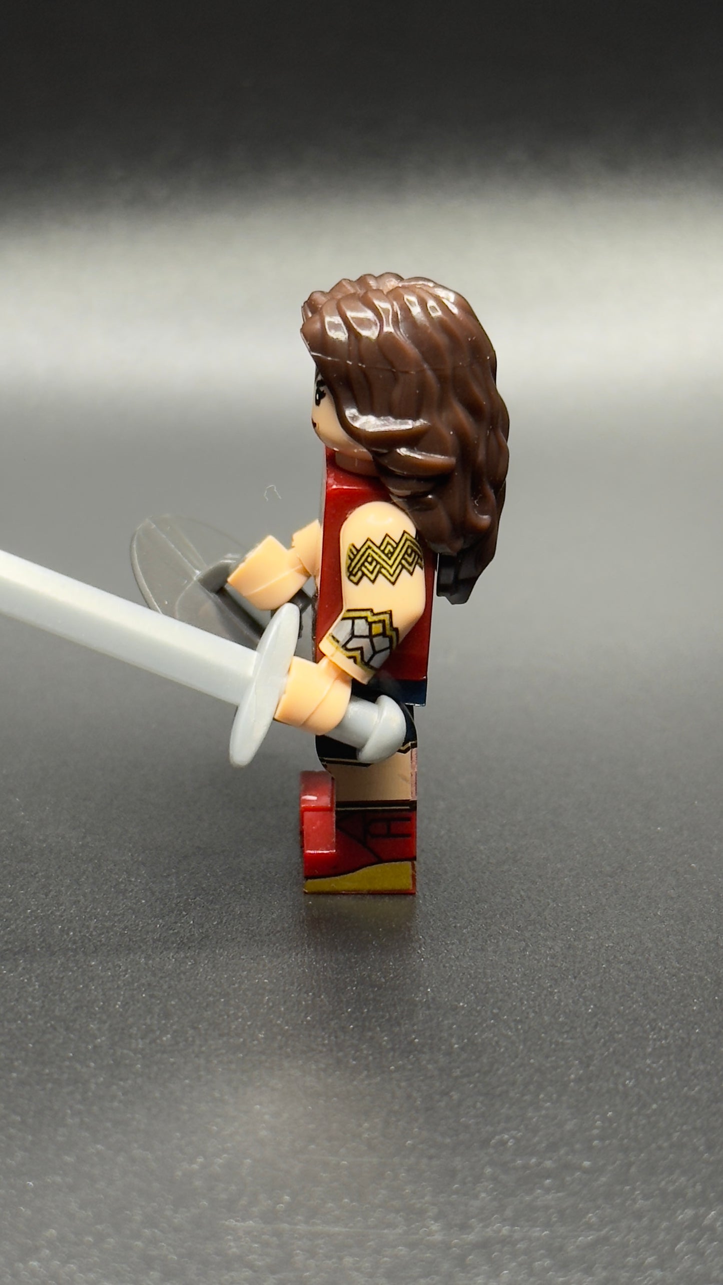 Custom Gal Gadot Wonder Woman Minifigure – DC Superhero Brick Figure