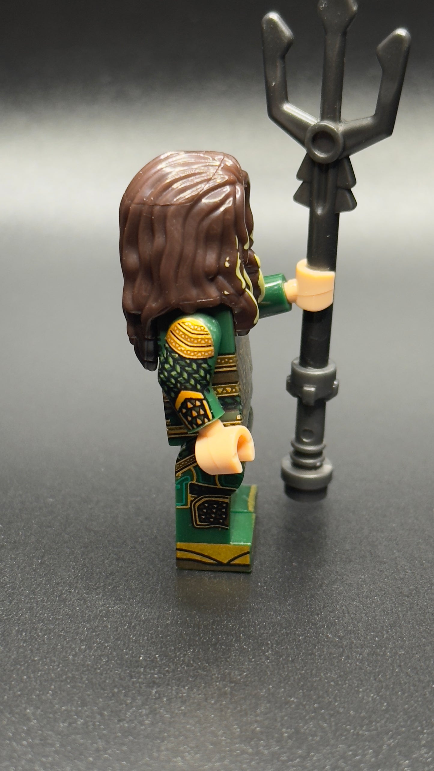 Custom Jason Momoa Aquaman Minifigure – DC Superhero Brick Figure
