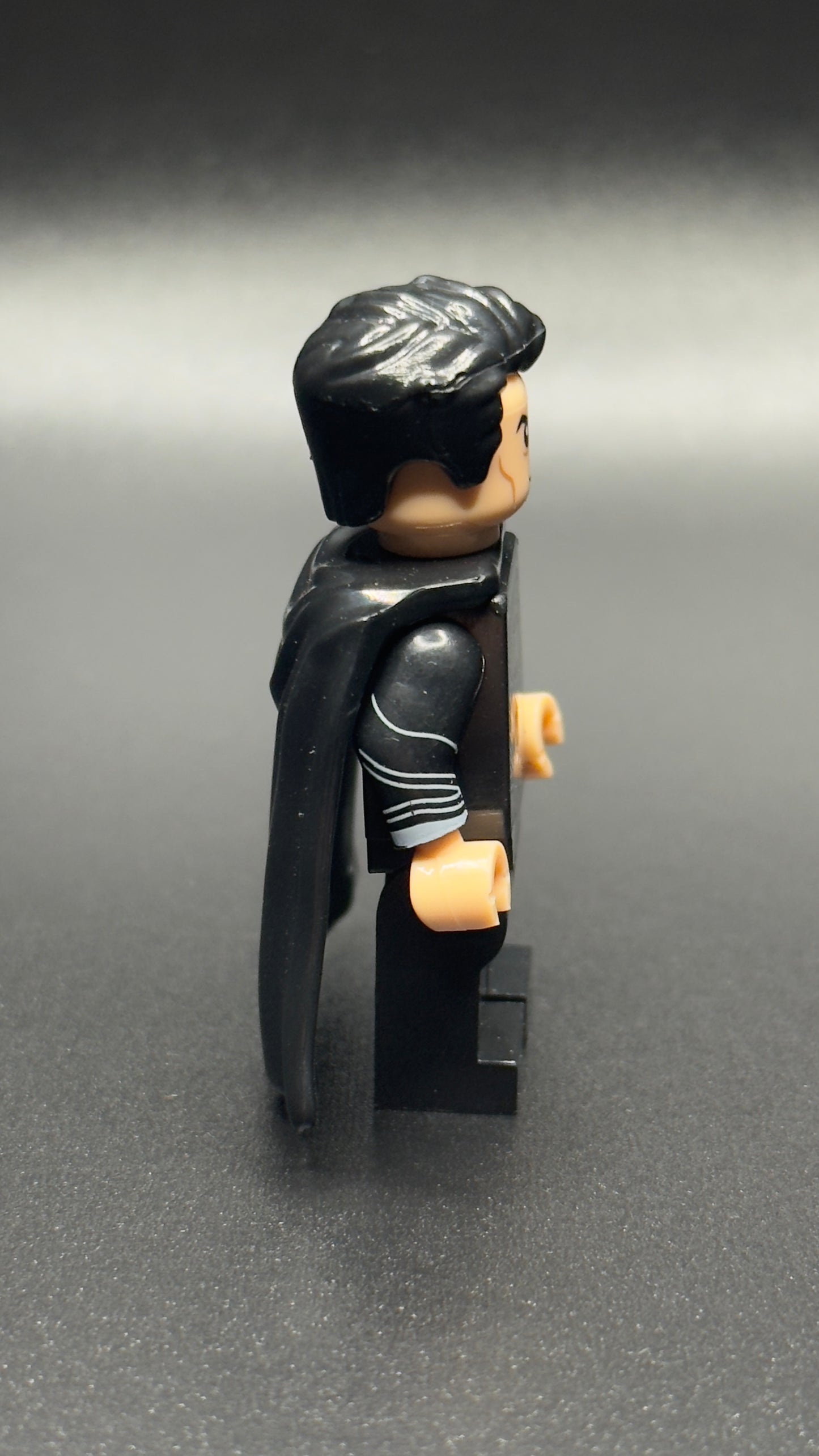 Custom Black Suit Superman Minifigure – DC Superhero Brick Figure