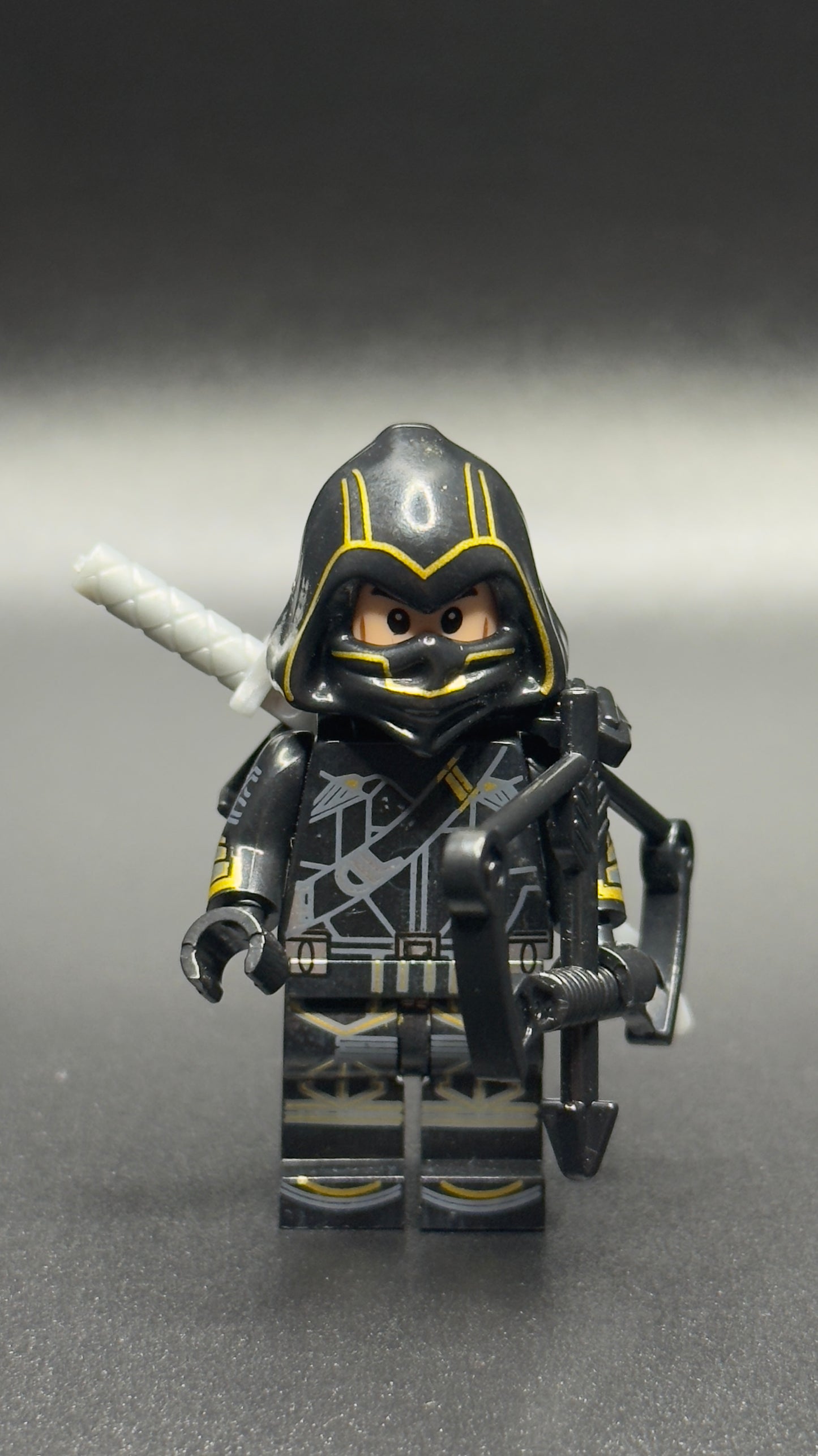 Custom Hawkeye Black & Yellow Minifigure – Marvel Avengers